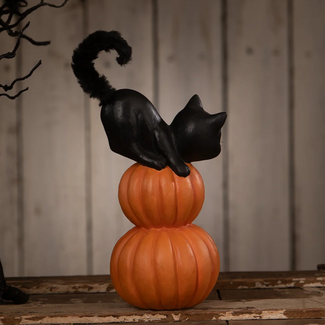 Bethany Lowe Small Pumpkin Stack Black Cat back lifestyle