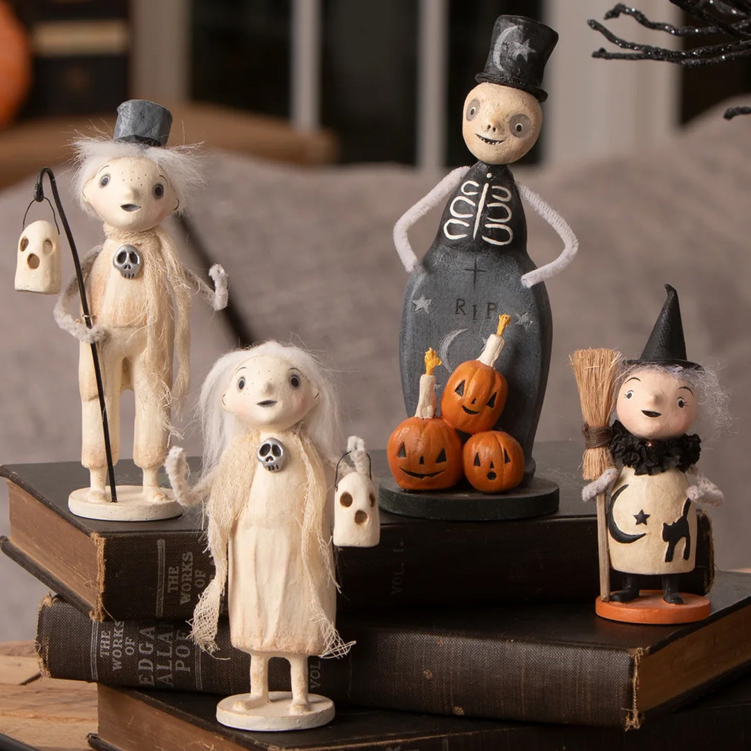 Michelle Lauritsen Tombstone Trickster front lifestyle set 2