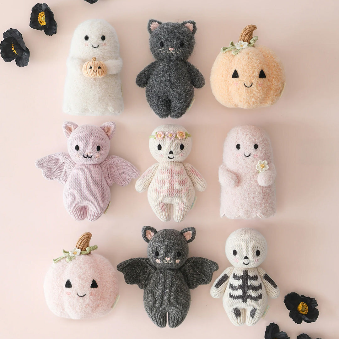 Cuddle Decor Cuddle Kind Baby Bat Charcoal lifestyle