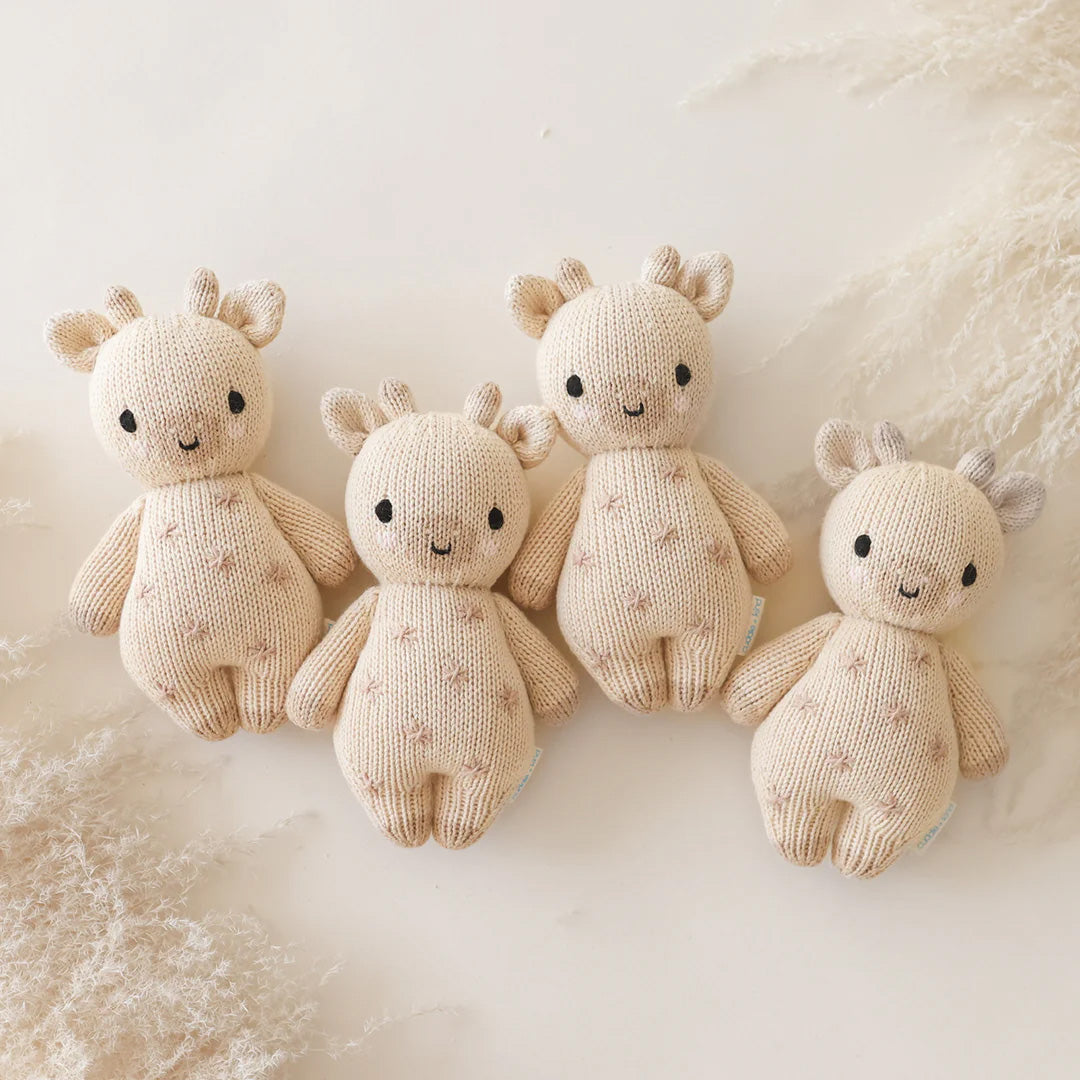 Cuddle and Kind Baby Giraffe set