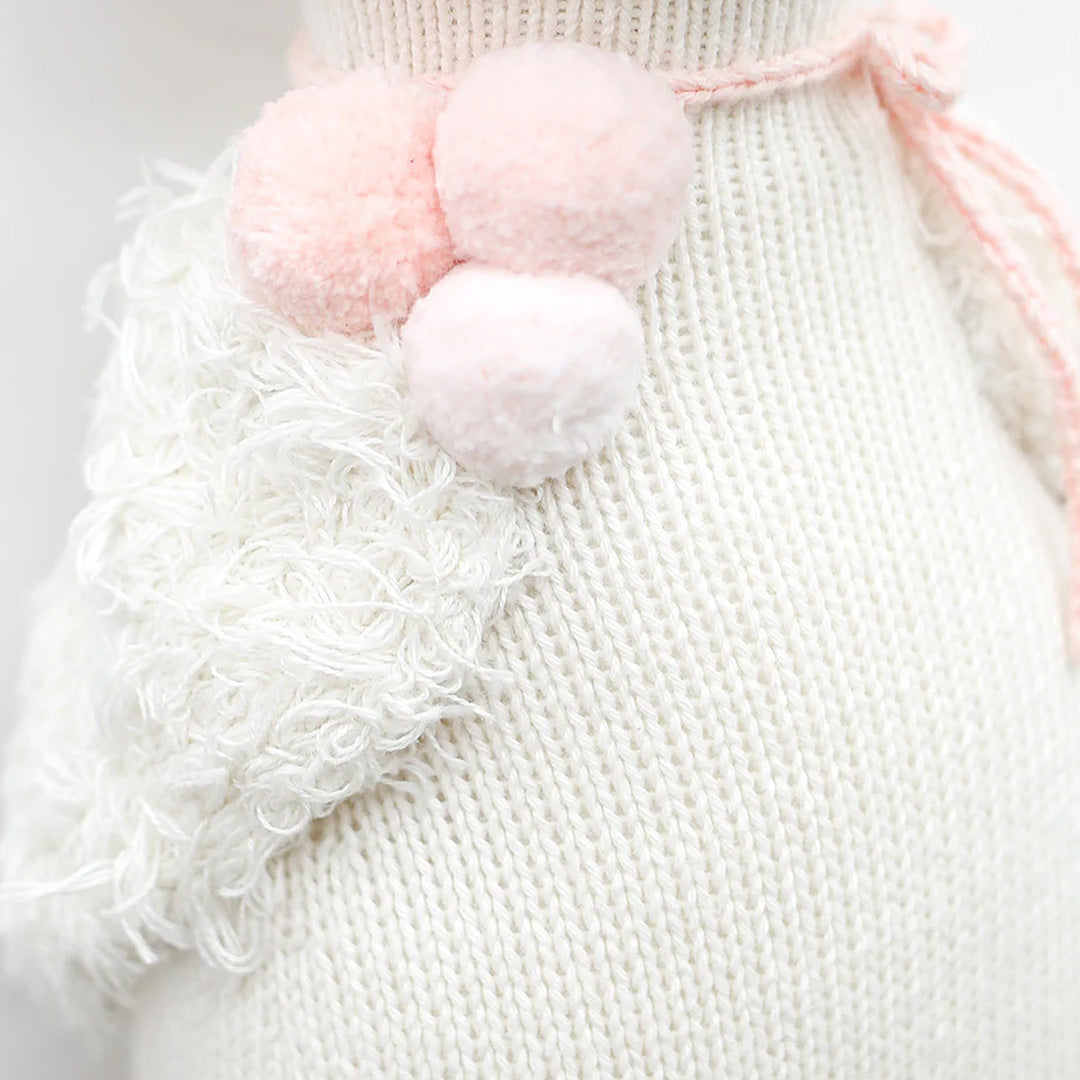Cuddle Decor Harlow the Swan by Cuddle+Kind close up