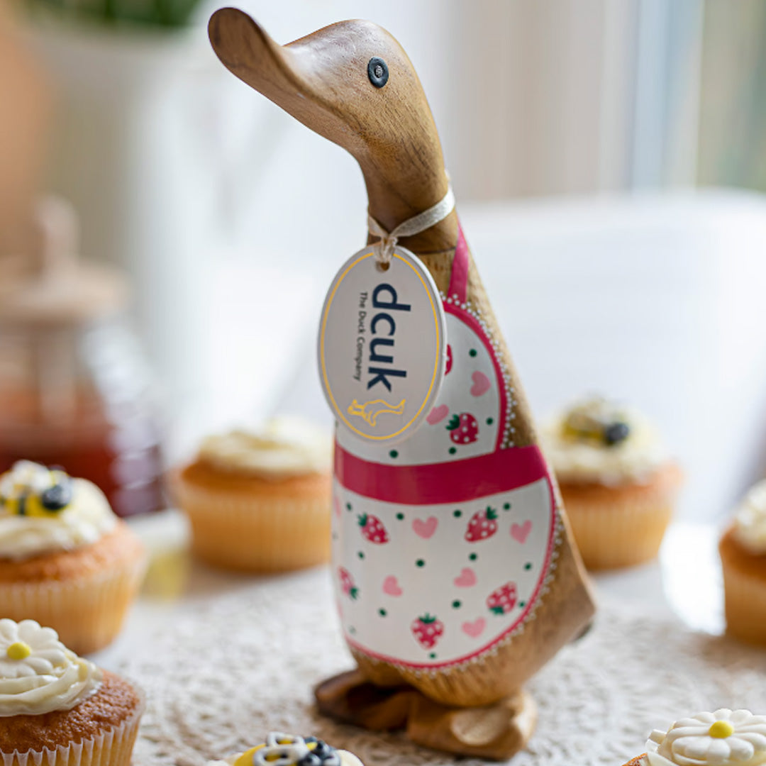 Baker Duckling Strawberries 7.5" lifestyle 2