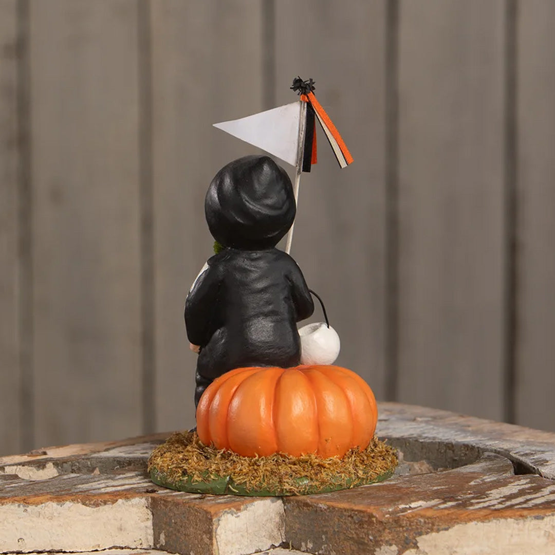 Bethany Lowe Boo To You Oliver back lifestyle