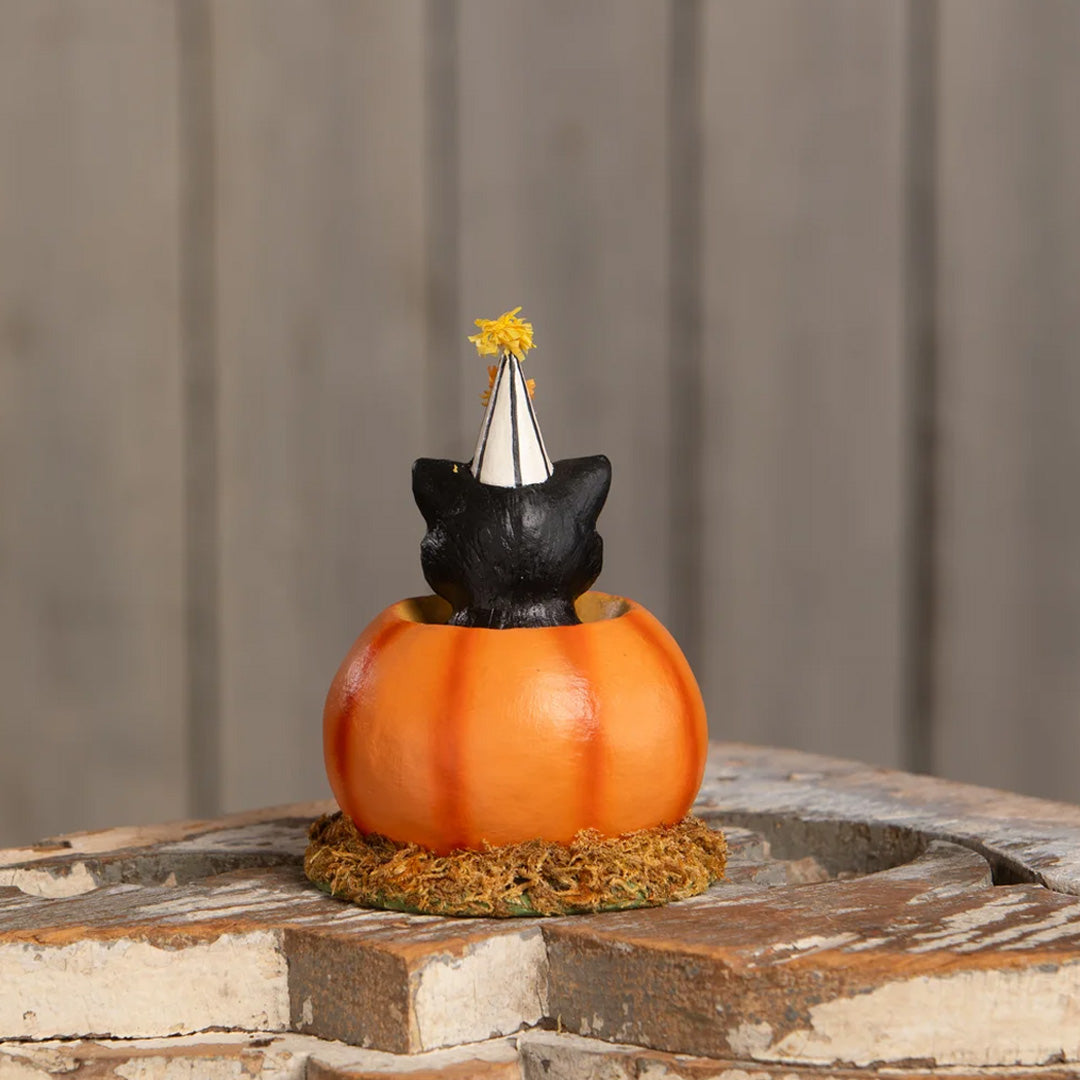 Bethany Lowe Cecils Hang Out back lifestyle