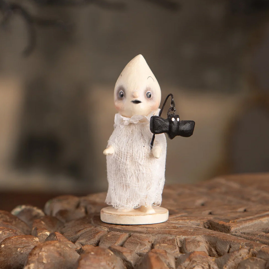 Michelle Lauritsen Going Batty Ghost front lifestyle