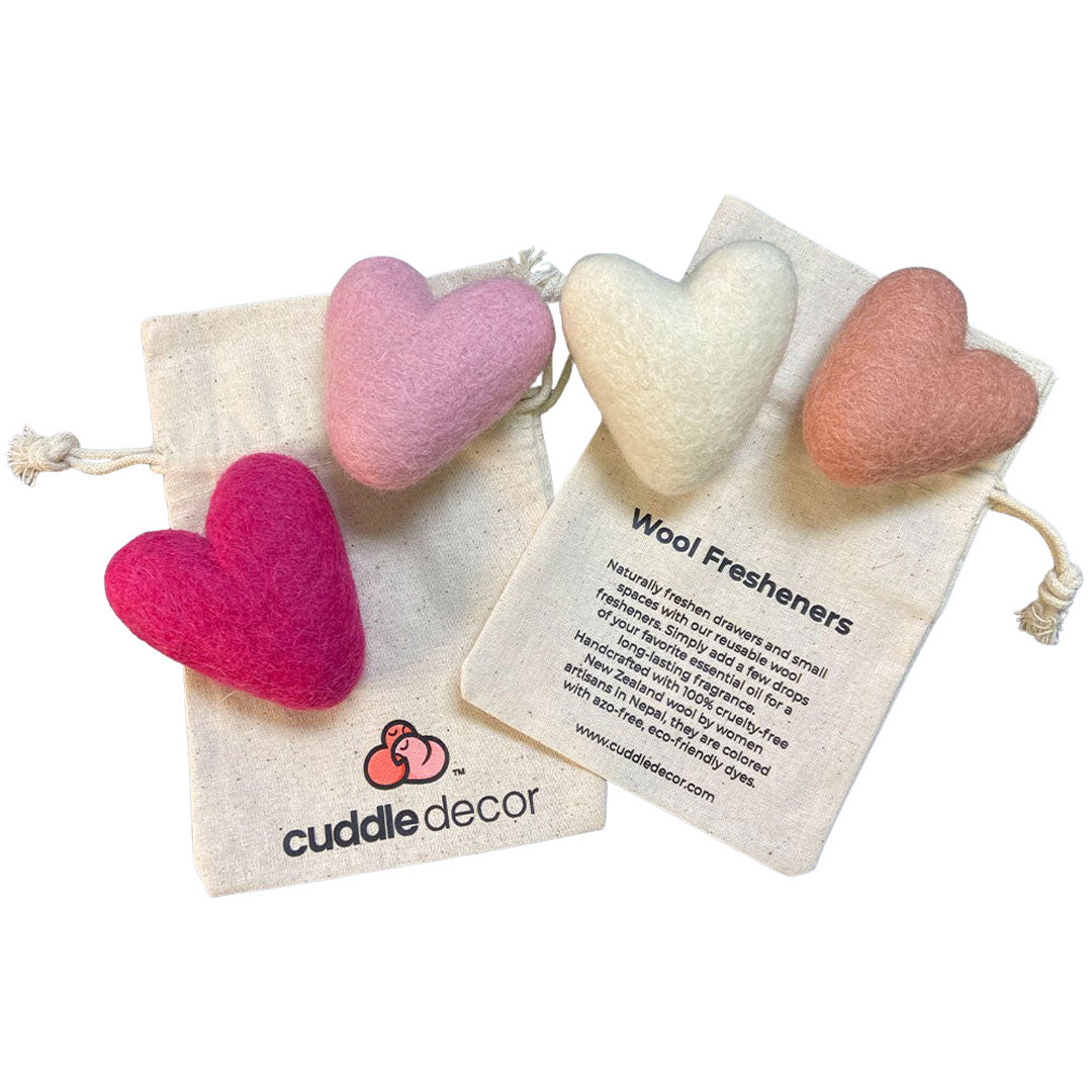 Cuddle-Decor-Line-bag-front with hearts