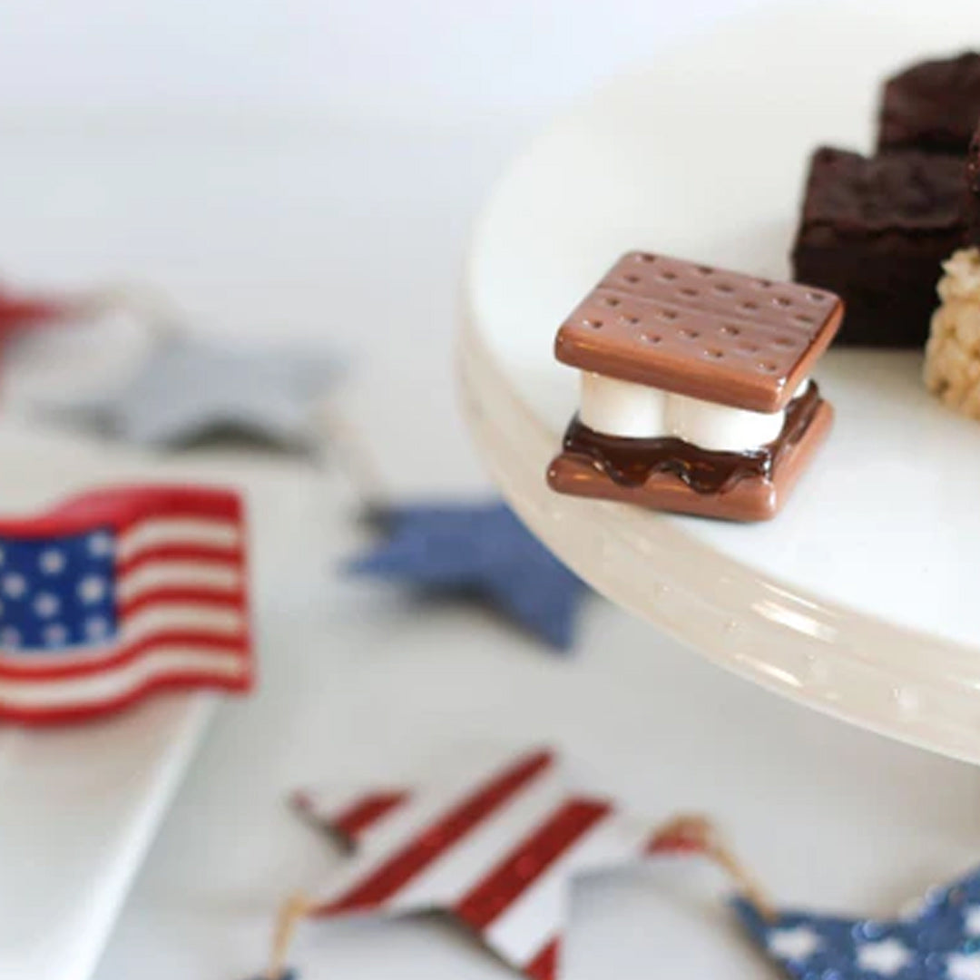 Nora Fleming S'Mores Mini lifestyle 1
