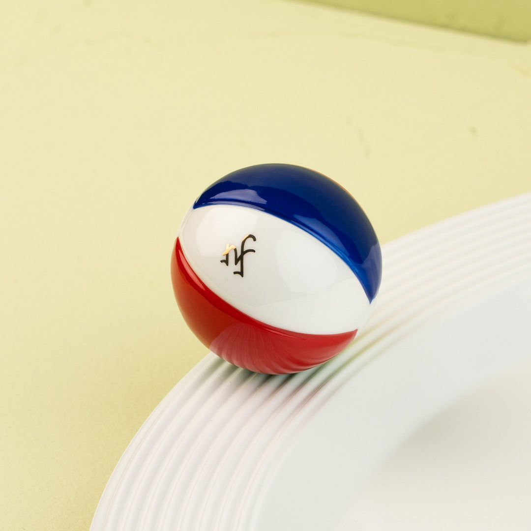 Cuddle Decor Nora Fleming beach, please! (beach ball)
