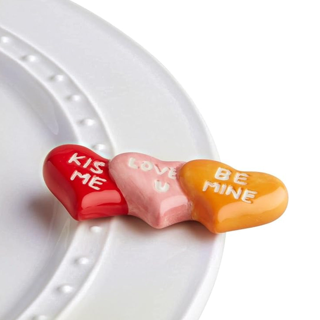 nora fleming convo hearts on the plate