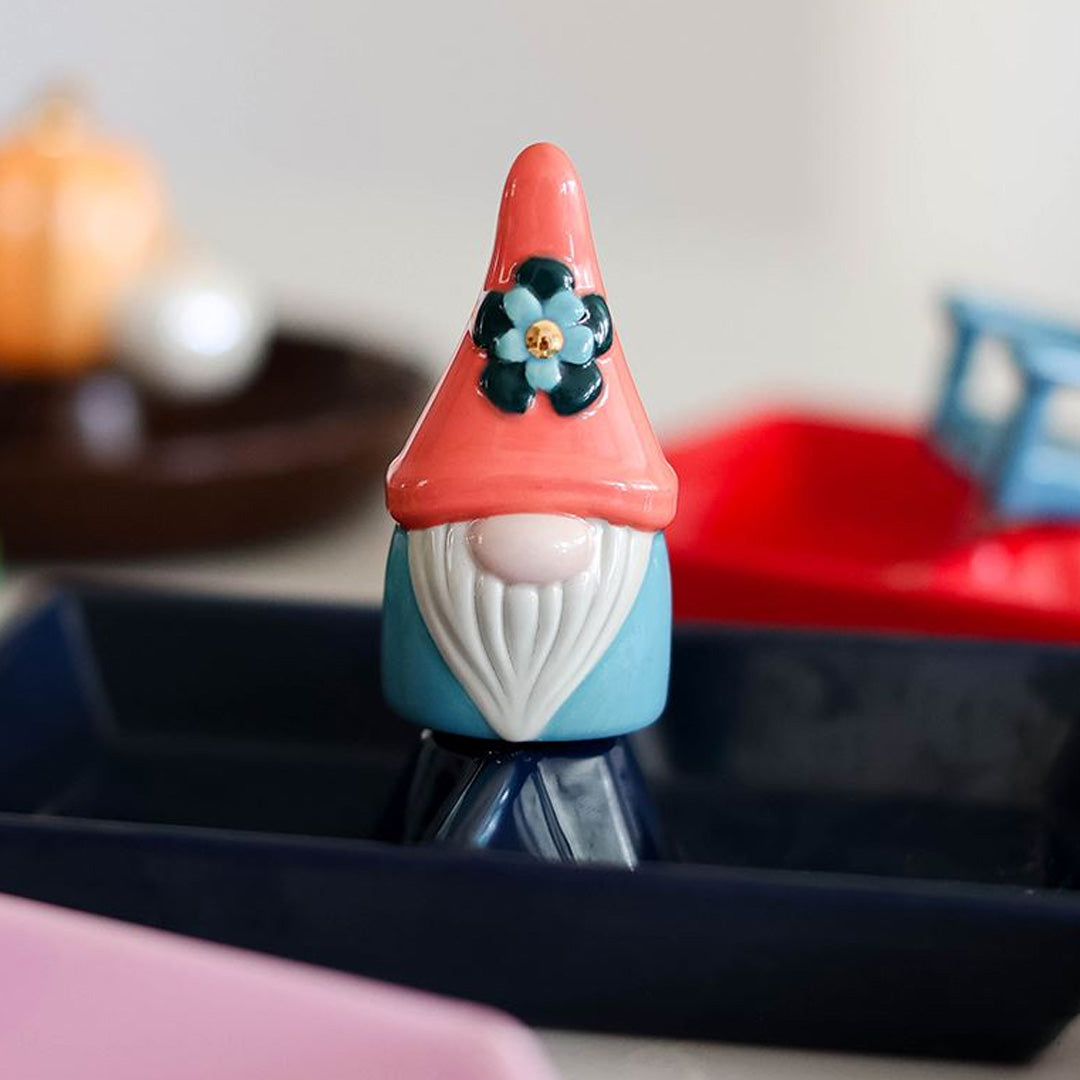 nora fleming gnome lifestyle 3
