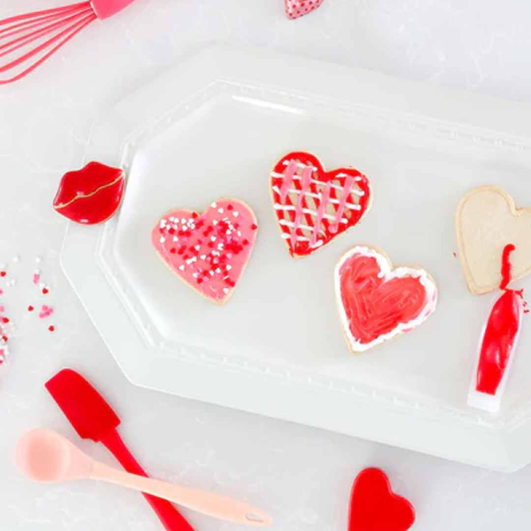 Nora Fleming Lips Mini lifestyle