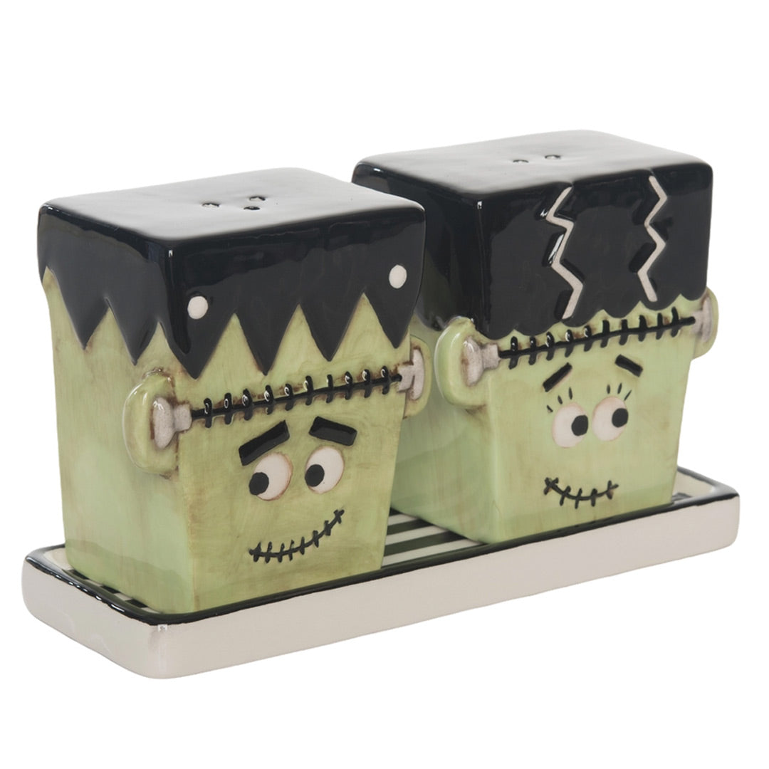 Transpac Frankenstein Salt and Pepper Shaker Set of 3 side