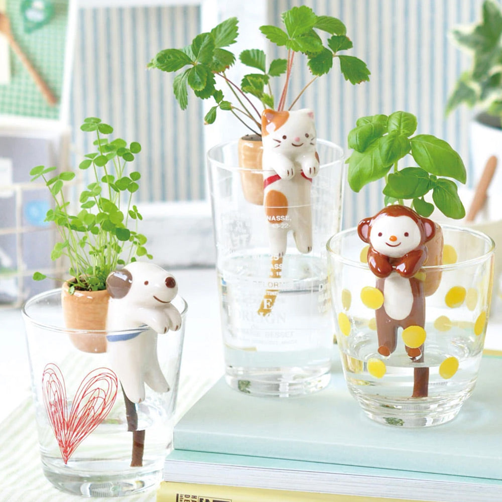 Shippon Self Watering Animal Planter