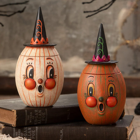 Johanna Parker Gourdy Orange-O-Ween front lifestyle set