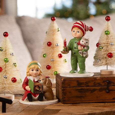 Cuddle Decor Bethany Lowe Noah with Cat set lifestyle