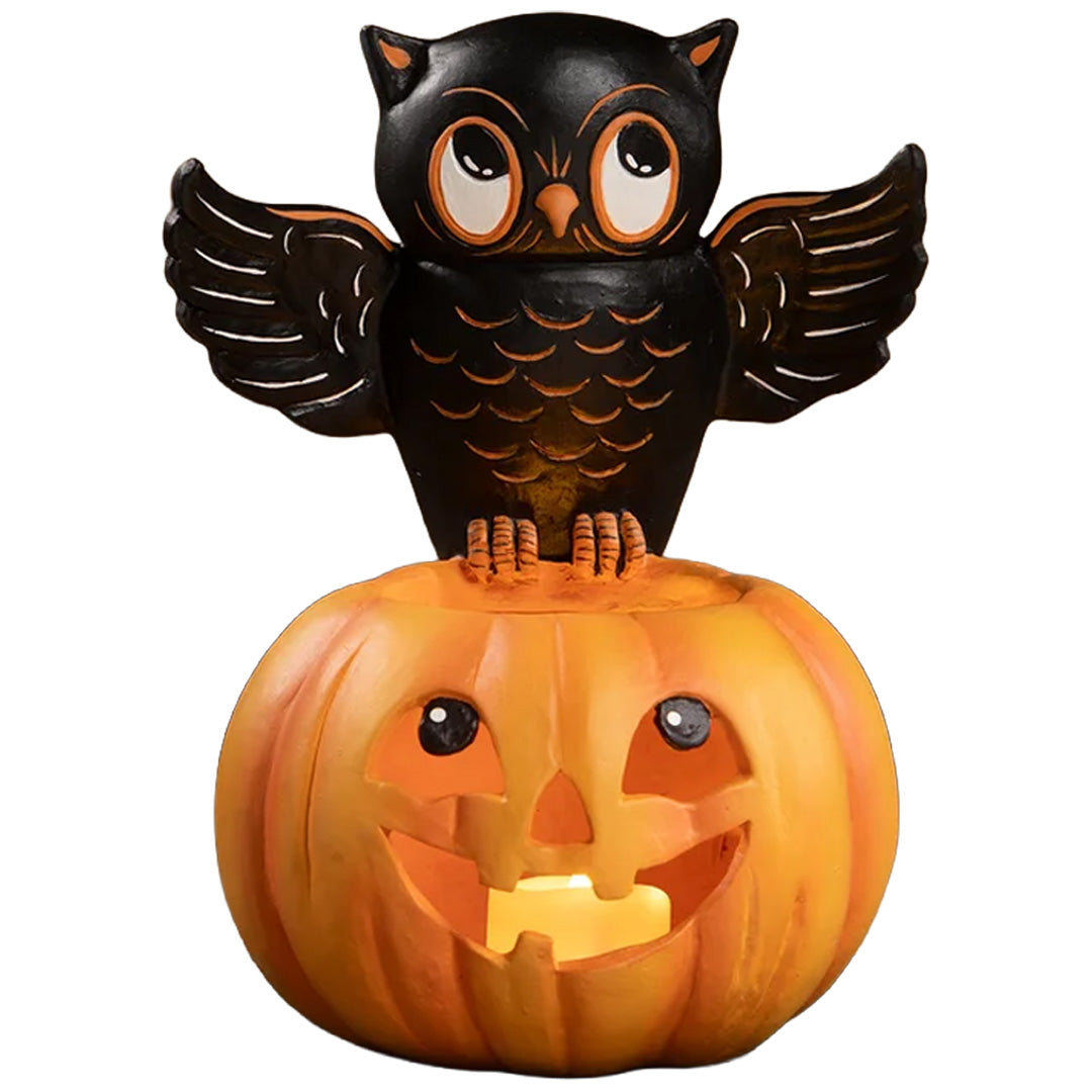 Bethan Lowe Owl on Jack O Lantern front lighted