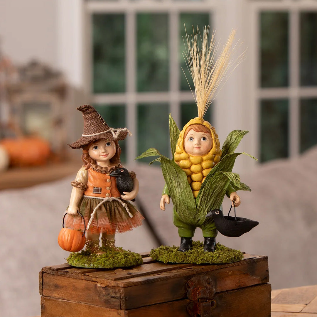 Bethany Lowe Corn on the Cob Curtis front lifestyle set