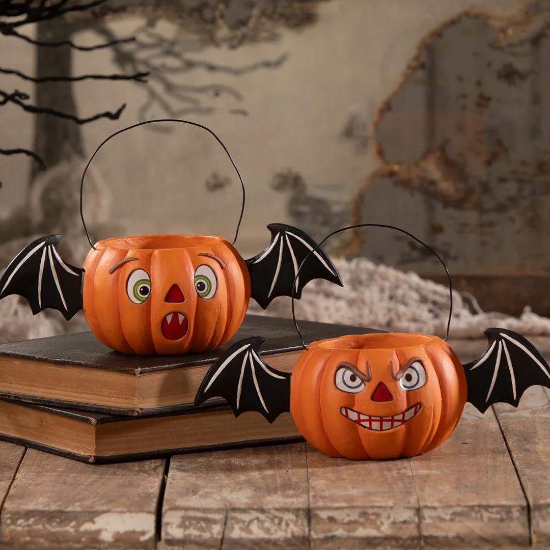 Bethany Lowe Scary Batty Jack Bucket front lifestyle set