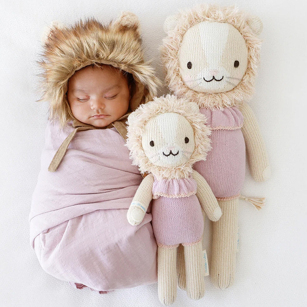 Cuddle Decor Cuddle and Kind Savannah the Lion lifestyle