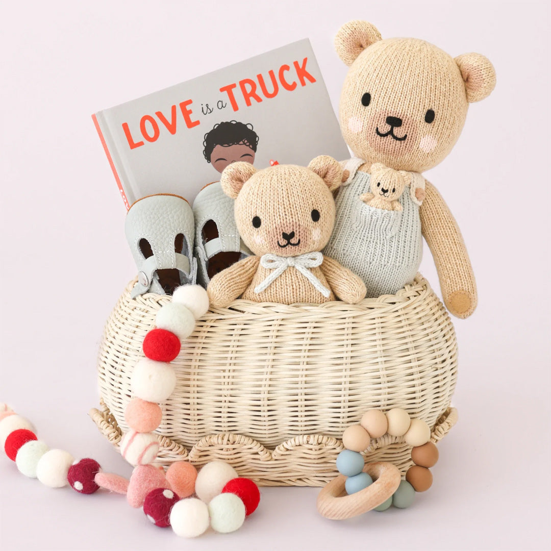 Cuddle Decor Alexander the Honey Bear by Cuddle+Kind set
