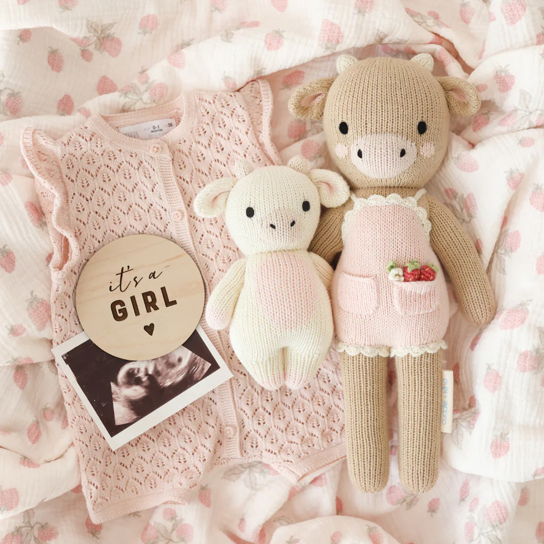 Cuddle Decor Cuddle Kind Ava the Cow Powder Pink lifestyle