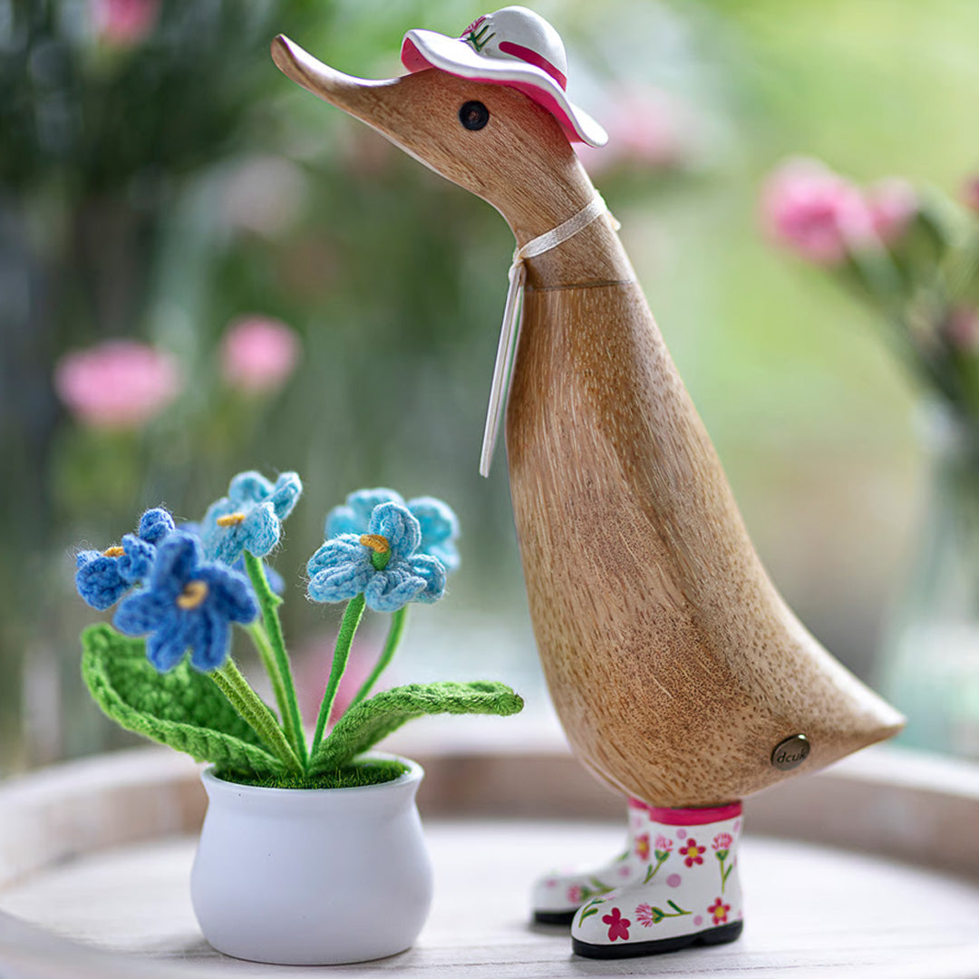 Flower Hat and Boot Duckling CARNATION 8.8" lifestyle 1
