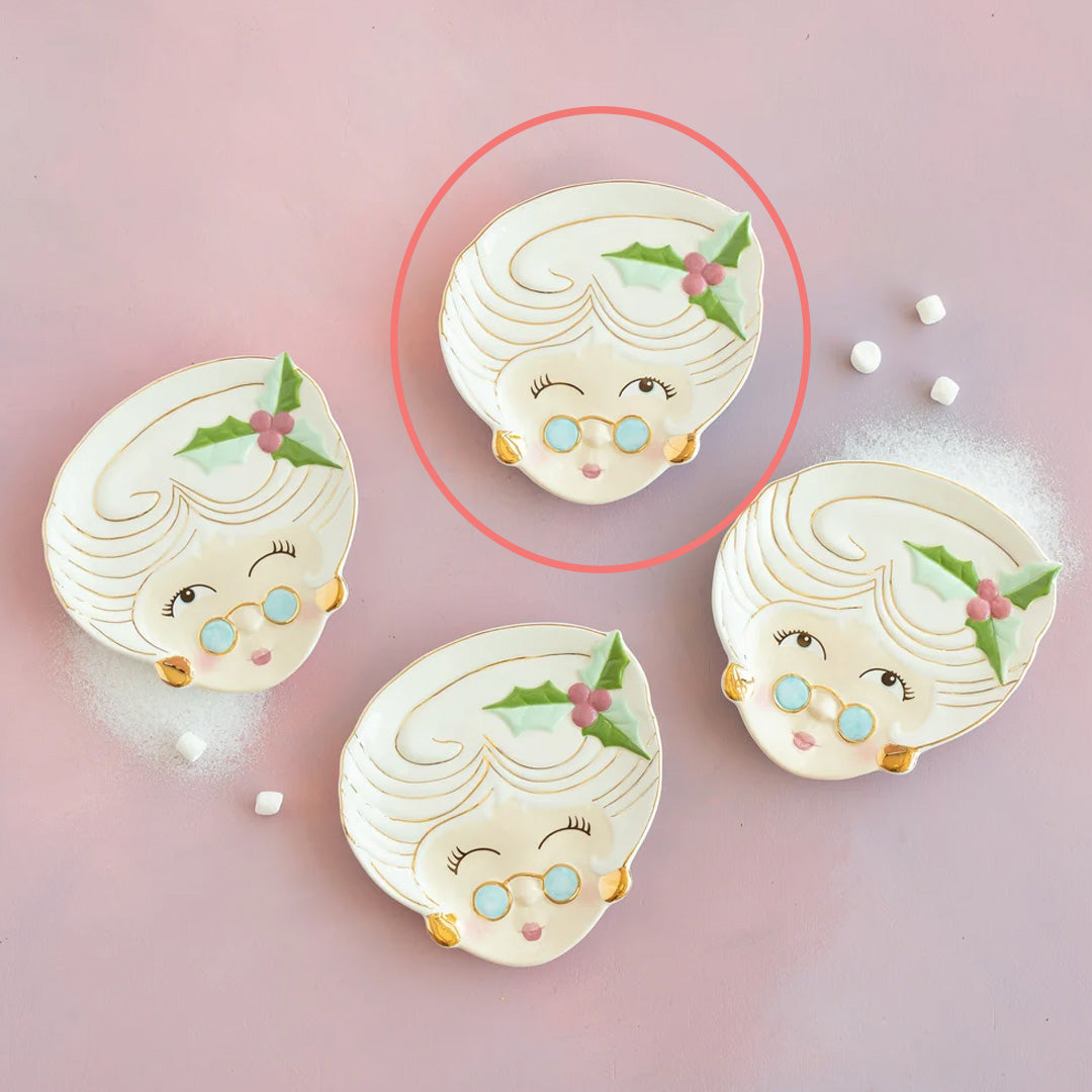 Cuddle Decor Glitterville Mrs. Papa Noel Plate 7" Left Eye Winking