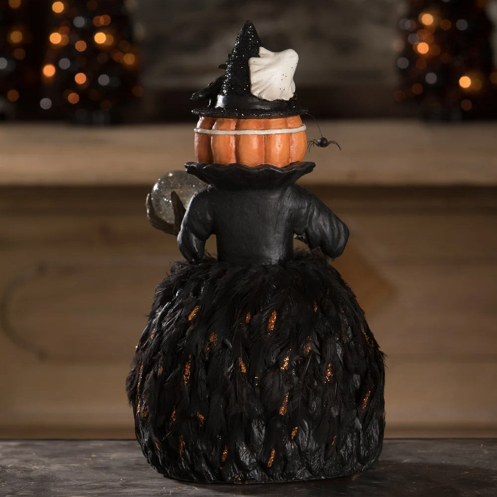 Queen of Halloween - Thumbnail 4