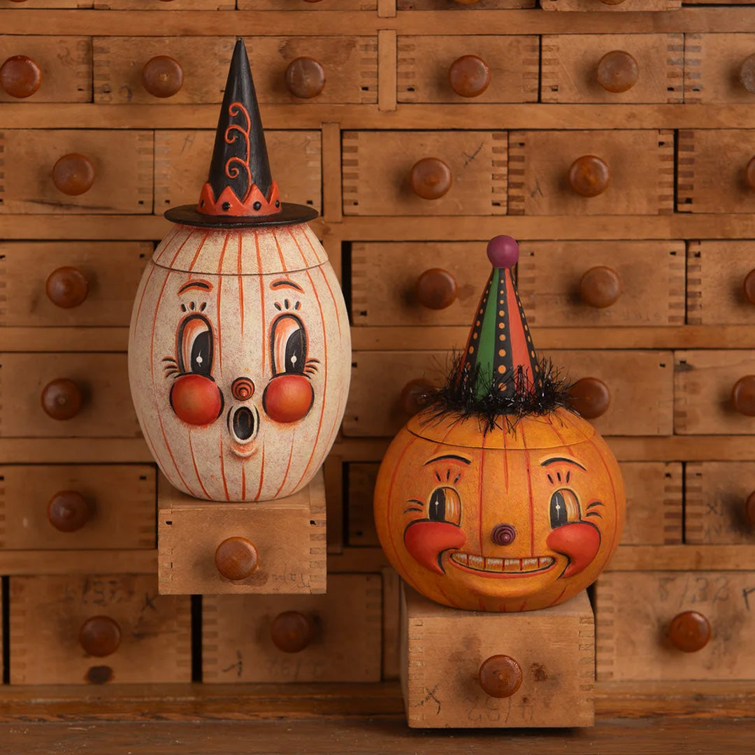 Gourdy White-O-Ween by Johanna Parker – Cuddle Decor