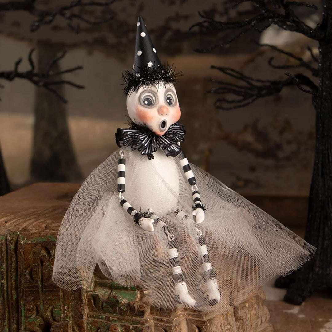 LeeAnn Kress Party Ghost Sitter side lifestyle