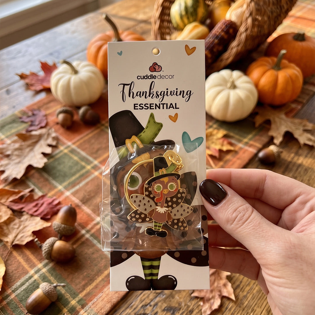 Cuddle Decor FREE GIFT with $150+ in stock products thanksgiving 2