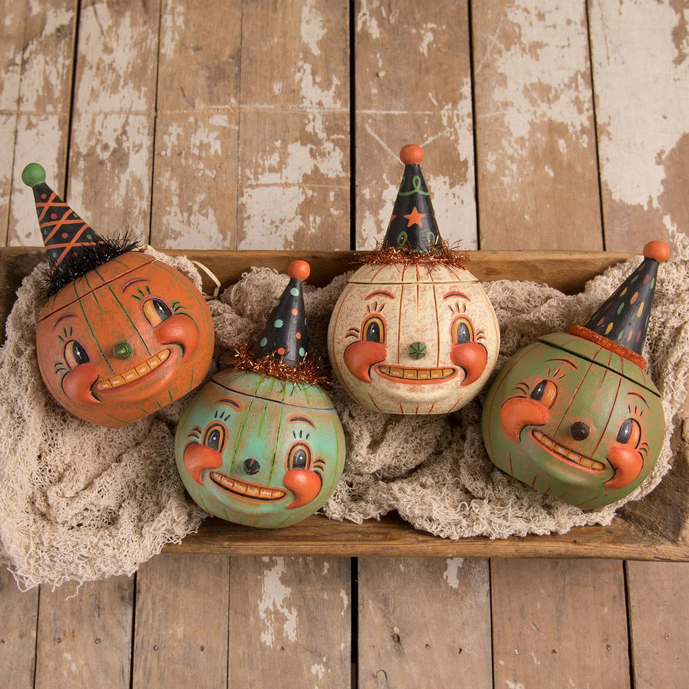Jackie White-o-ween Folk Art Figurine by Johanna Parker for Bethany Lowe set